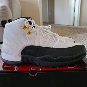 Jordan 12 Retro CDP Taxi (2008)